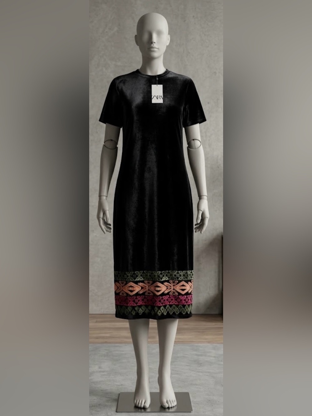 New Women’s Zara Trafaluc Velvet Dress Size Medium